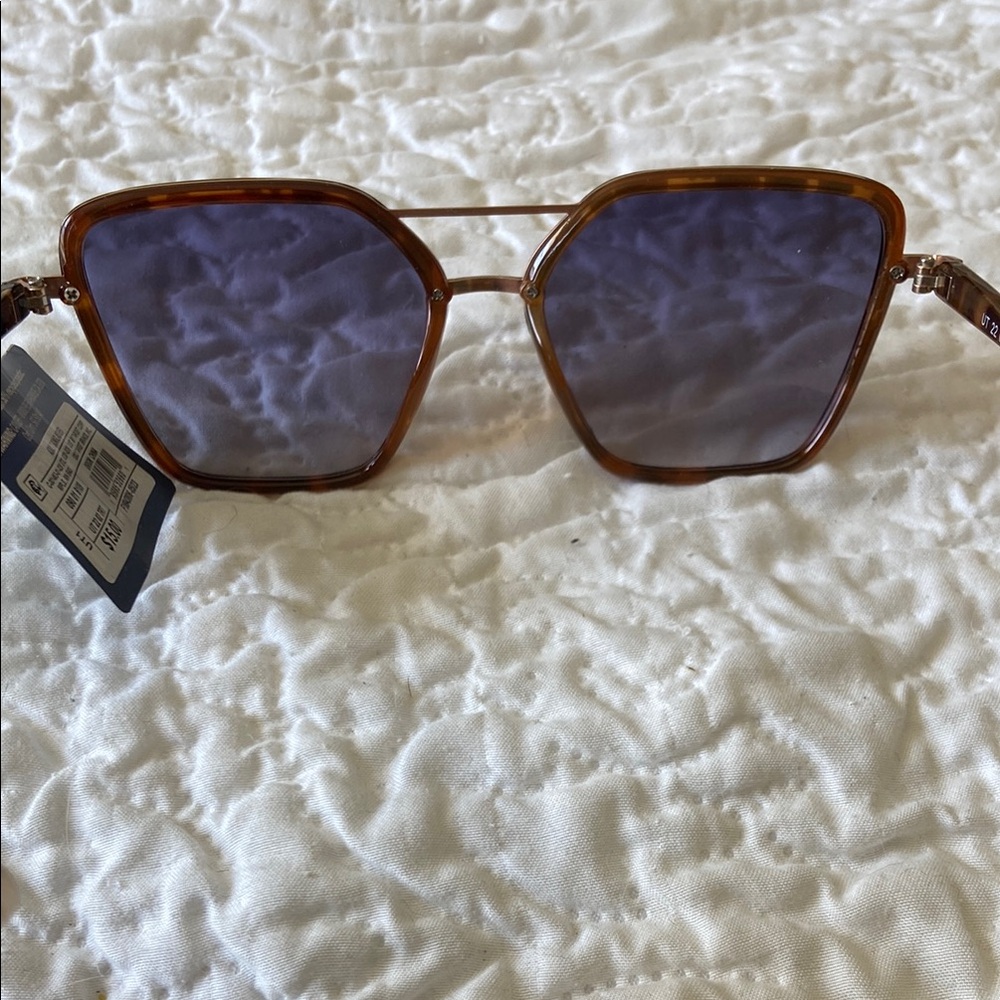 Tortoise Shell Sunglasses - Picture 3 of 6